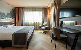 Bastion Hotel Dordrecht Papendrecht